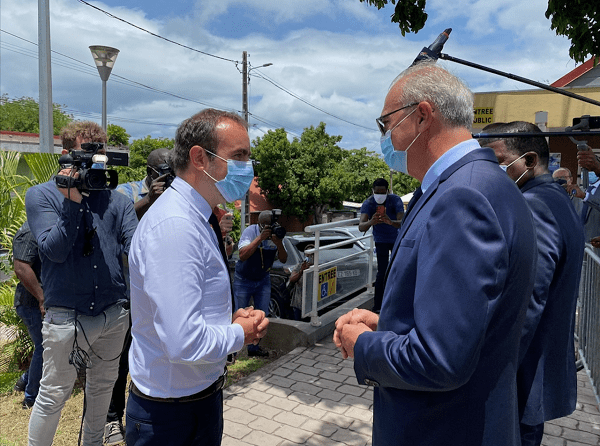 Le ministre des Outre-mer Sébastien Lecornu en visite en Guadeloupe dans un contexte sanitaire sans précédent