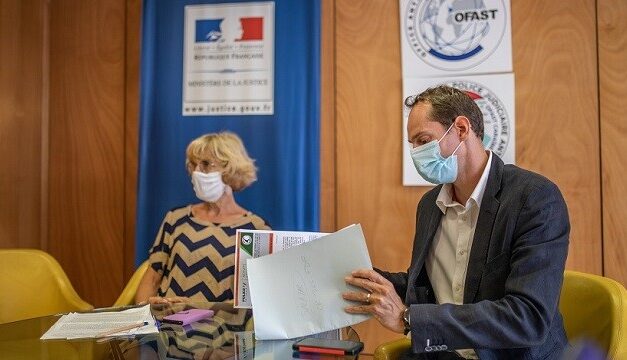 Saisie terrestre record de près d’1,4 tonne de cocaïne