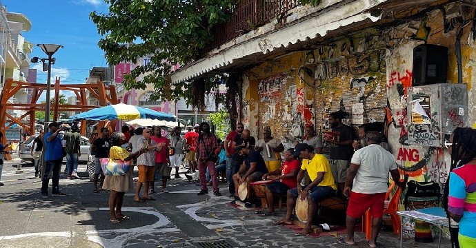 Migration, famille, vieillissement : comment la société guadeloupéenne a-t-elle évolué en 10 ans ?