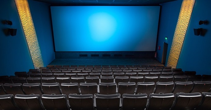 Taux de location des films en Outre-mer :  la loi « Conconne » adoptée par l’Assemblée
