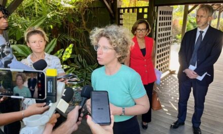 Première visite en Guadeloupe pour la ministre déléguée chargée des Outre-mer Marie Guévenoux