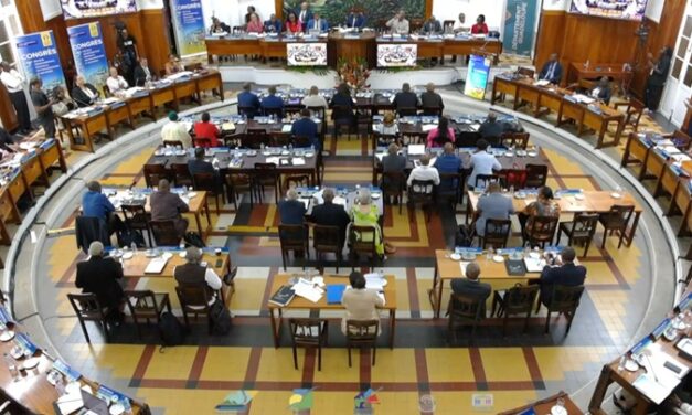 Le XIXe congrès des élus vote en faveur d’une collectivité unique